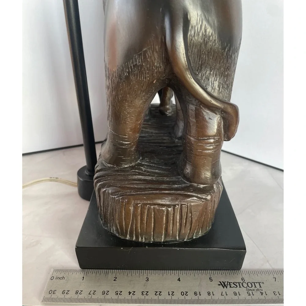 Vintage Mid-Century Bronze‎ Style Mother and Baby Elephant Sculptural Table Lamp